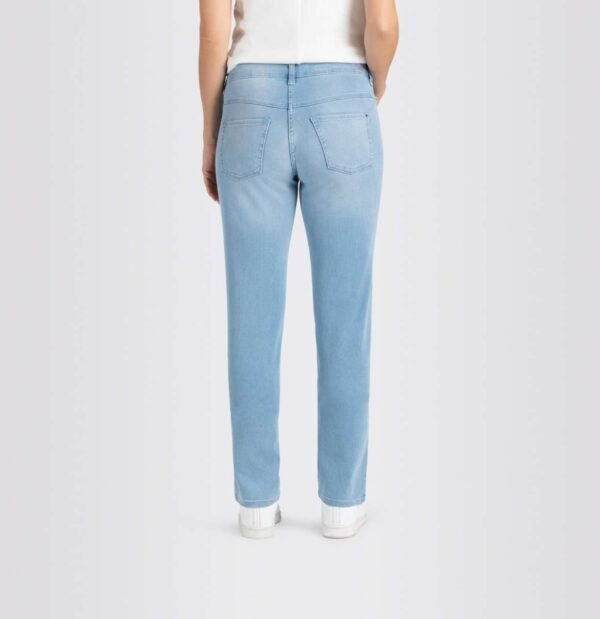 Dream Straight Jeans in Basic Bleached